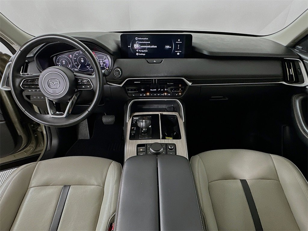 Certified 2025 MAZDA CX-70 Plug-In Hybrid w/ Premium Pkg image 3