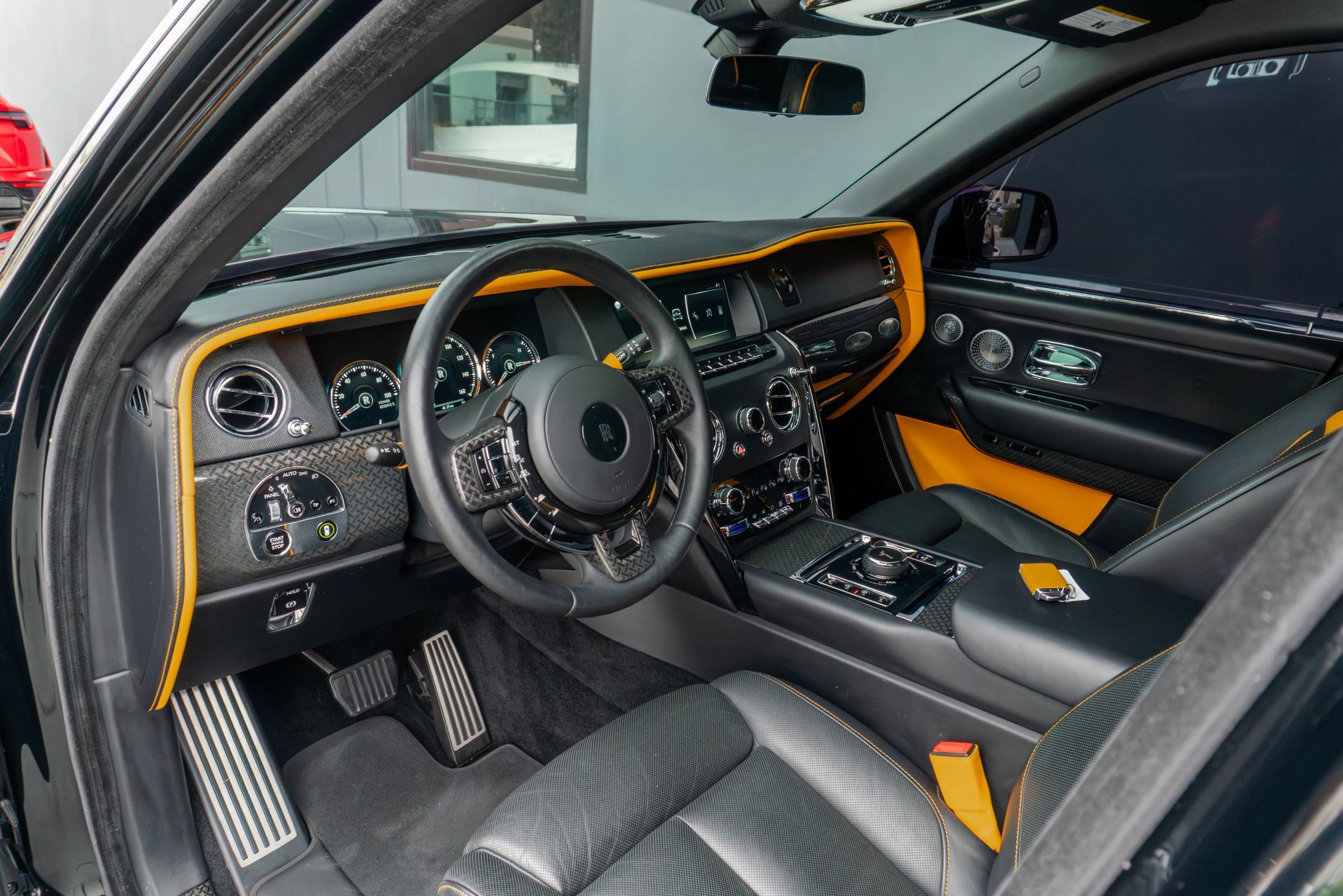 Used 2023 Rolls-Royce Cullinan Black Badge w/ Leather Finishing Pack image 42