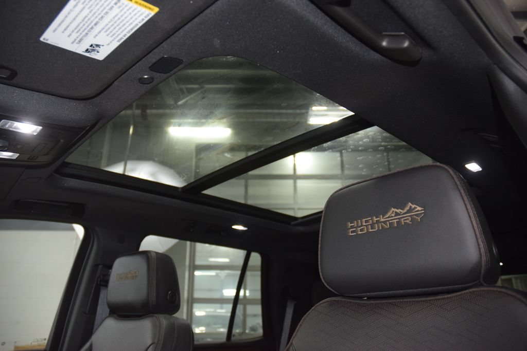 Used 2023 Chevrolet Tahoe High Country AWD/4WD image 51