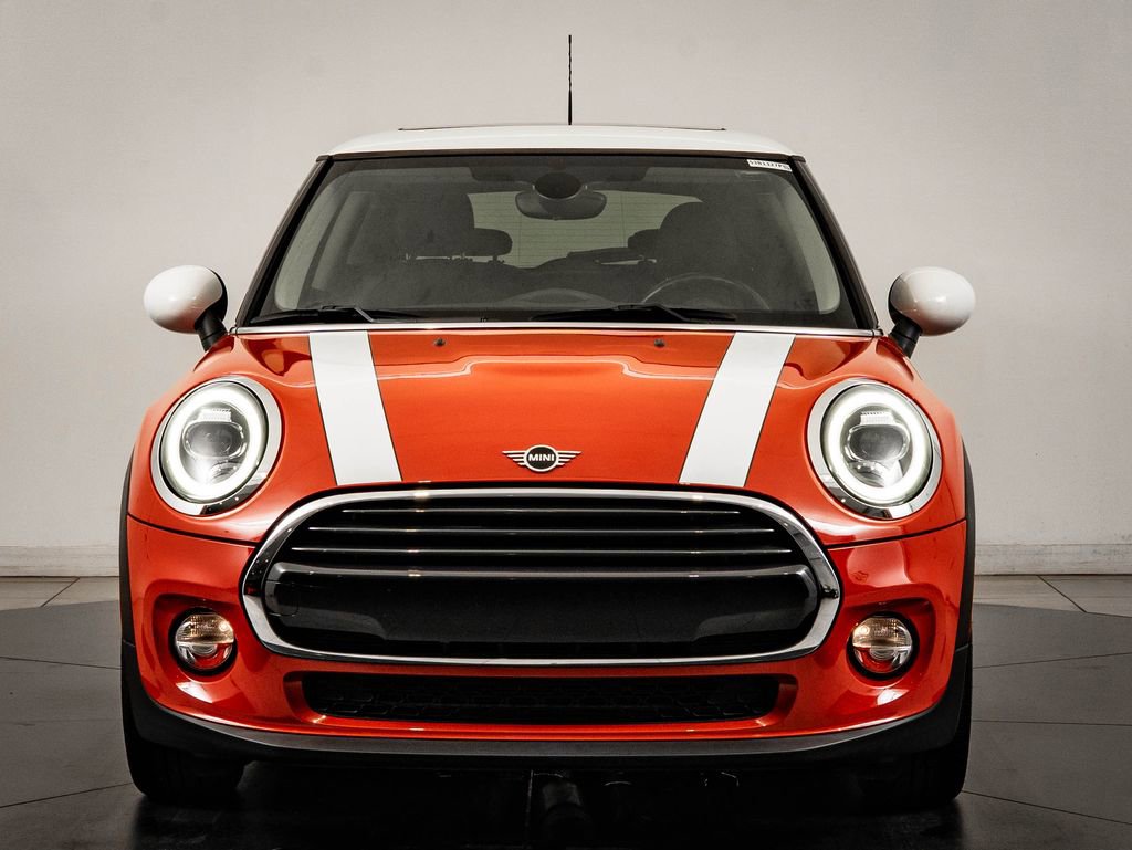 Used 2019 MINI Cooper 2-Door Hardtop FWD image 2