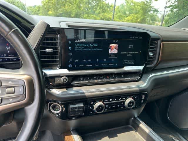Used 2024 Chevrolet Silverado 2500 High Country w/ High Country Premium Package AWD/4WD image 8