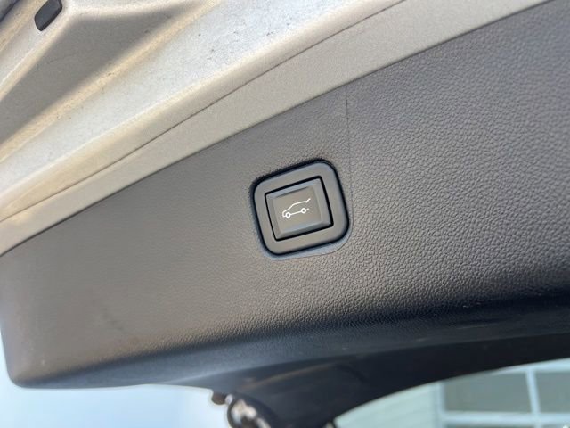 Used 2021 Chevrolet Blazer RS w/ Enhanced Convenience Package image 35