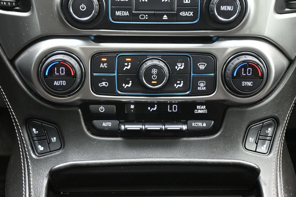 Used 2019 Chevrolet Suburban Premier w/ Premier Plus Edition RWD image 20