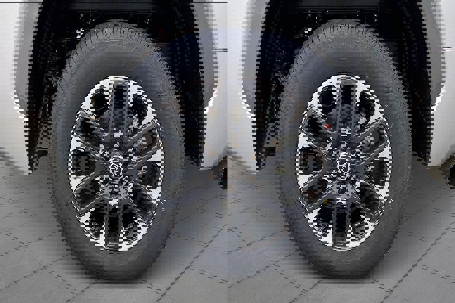 Used 2023 Toyota Tundra Limited image 10