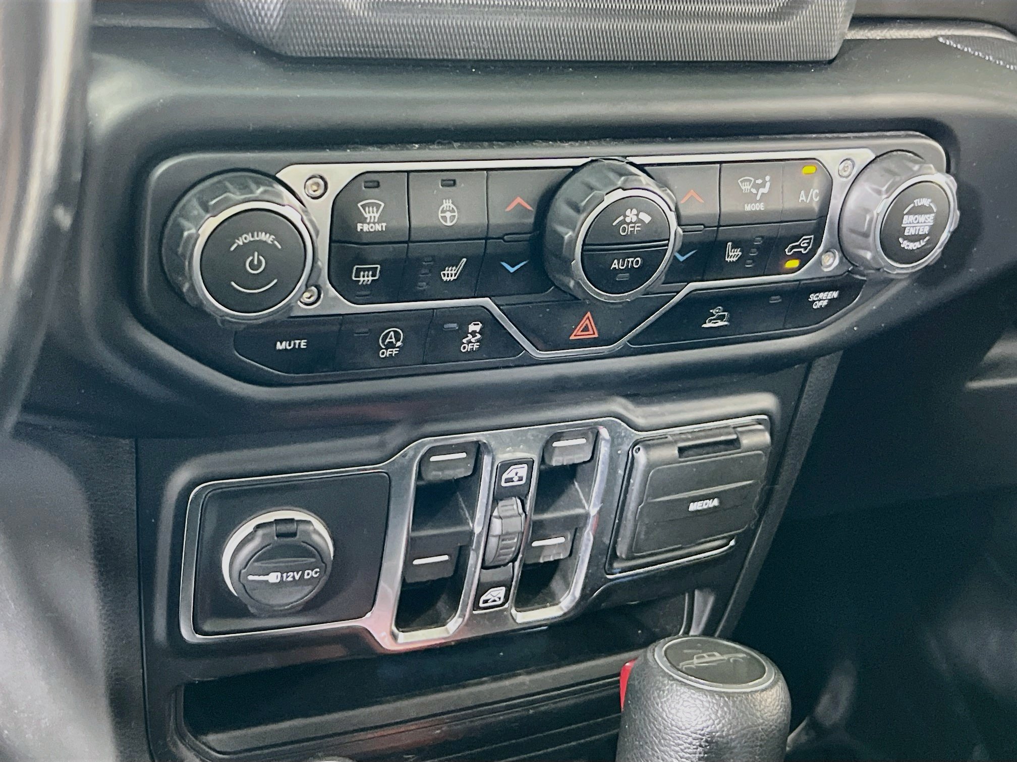 Used 2021 Jeep Gladiator Sport AWD/4WD image 15