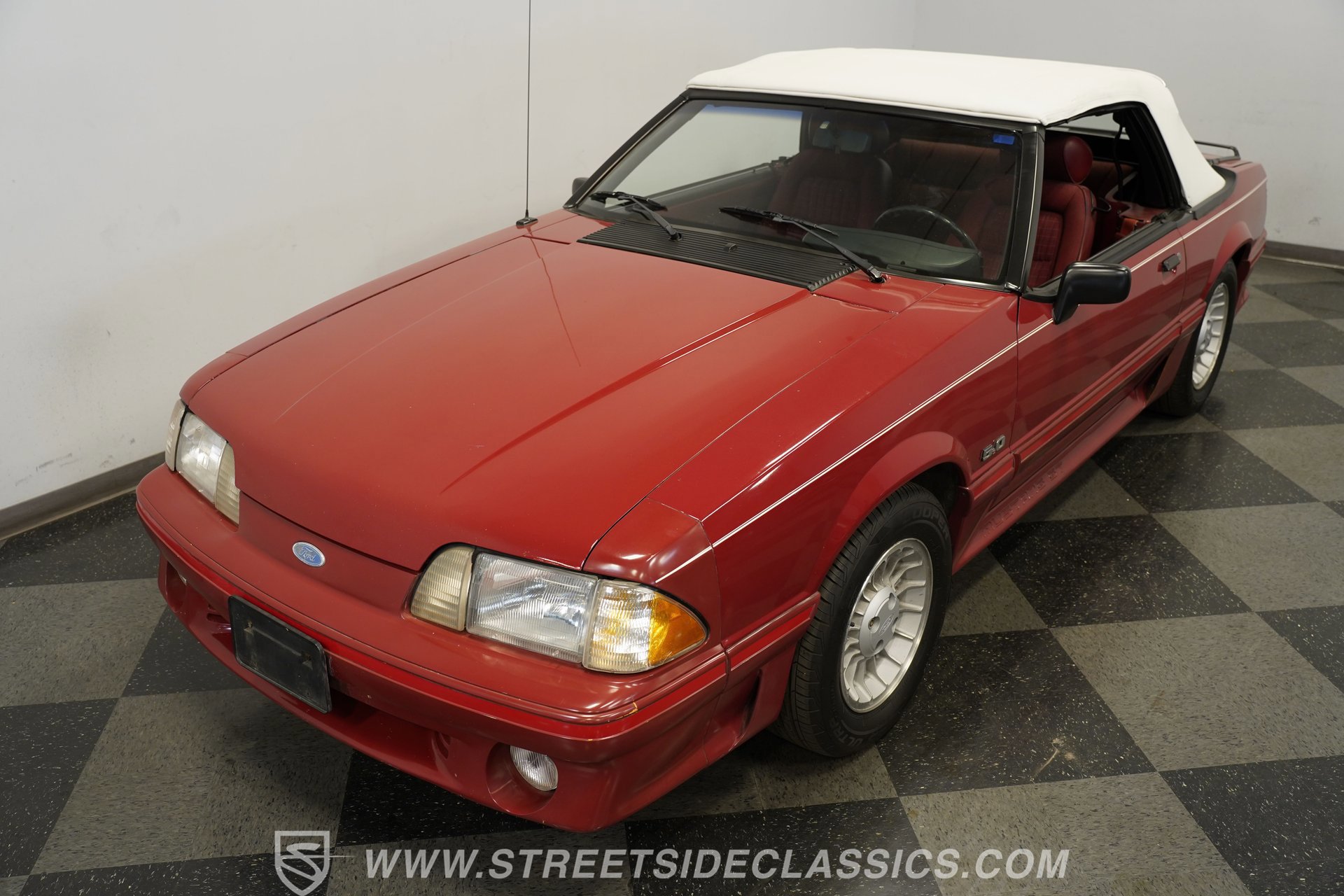 Used 1988 Ford Mustang GT RWD image 38