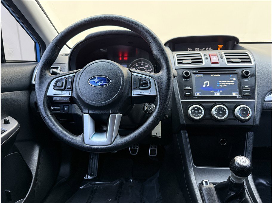 Used 2017 Subaru Crosstrek 2.0i image 7