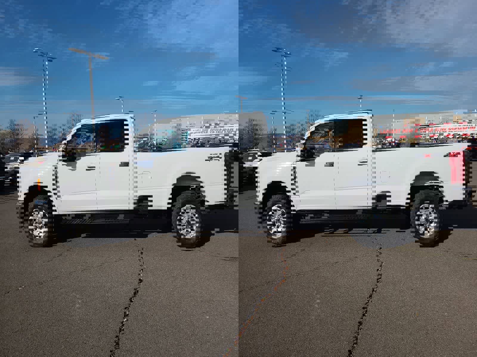 Used 2023 Ford F350 XLT image 11