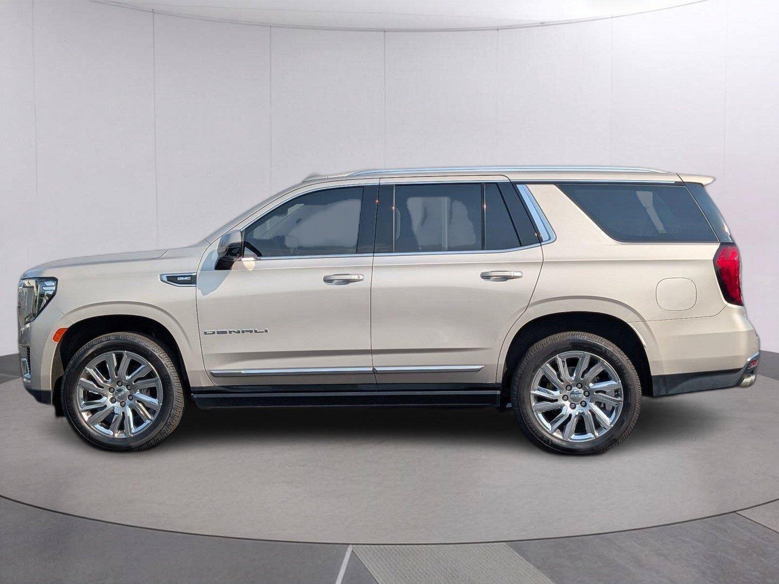 Used 2021 GMC Yukon Denali w/ Denali Ultimate Package RWD image 2