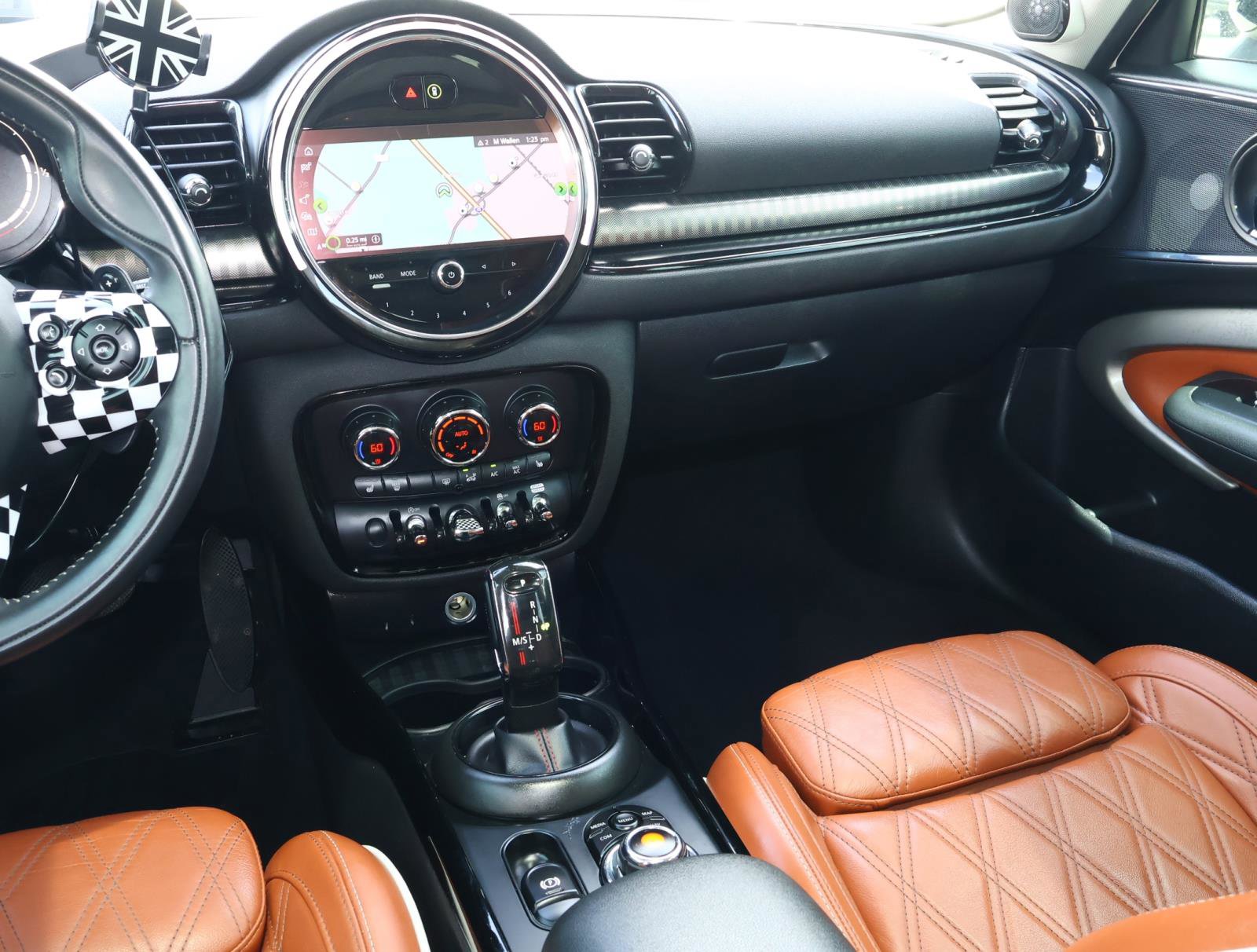 Used 2021 MINI Cooper Clubman S image 11