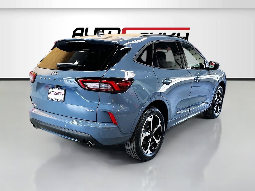 Used 2025 Ford Escape ST-Line Elite w/ Premium Technology Package image 7