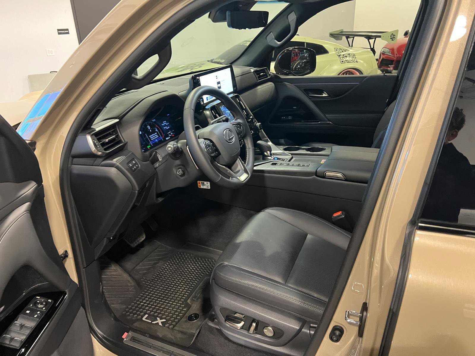 Used 2025 Lexus LX 700h Overtrail image 10