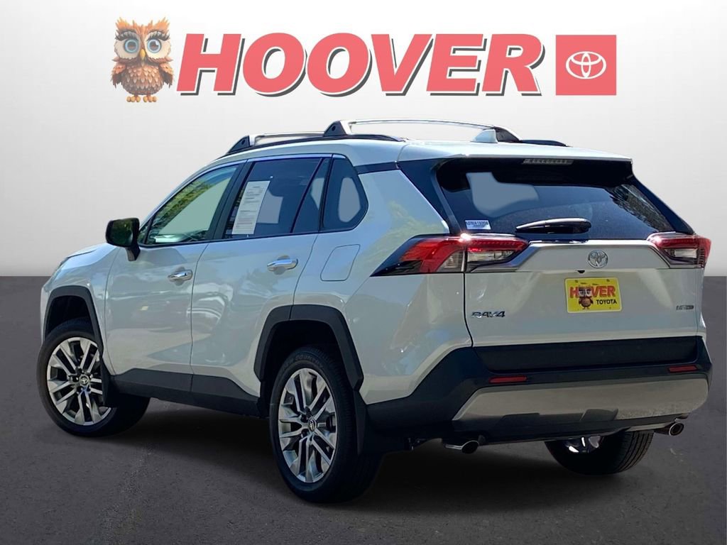 Used 2025 Toyota RAV4 Limited FWD image 5