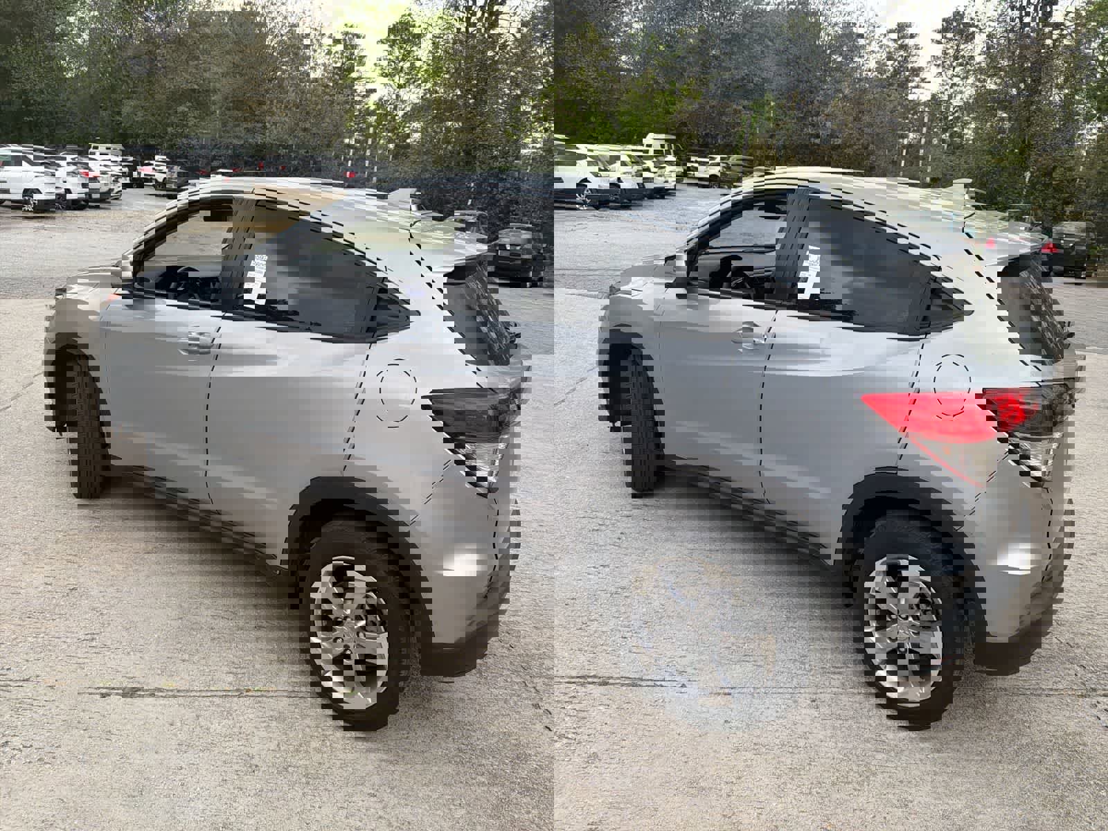 Used 2022 Honda HR-V LX image 7