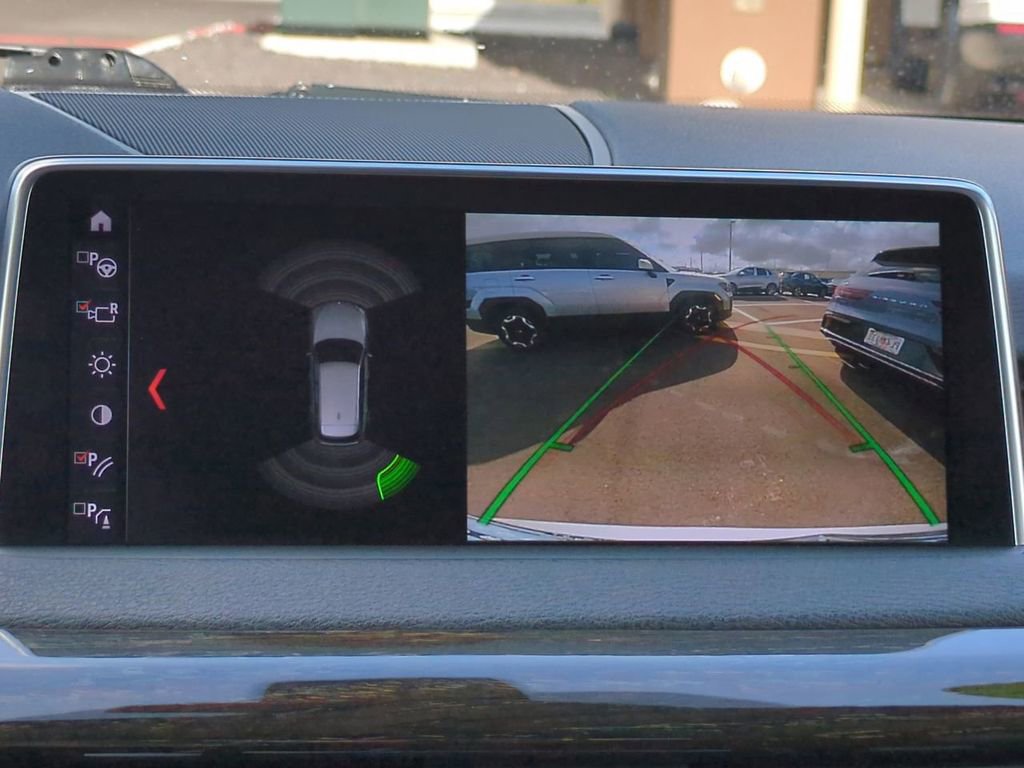 Used 2018 BMW X5 xDrive35i w/ Driving Assistance Package image 21