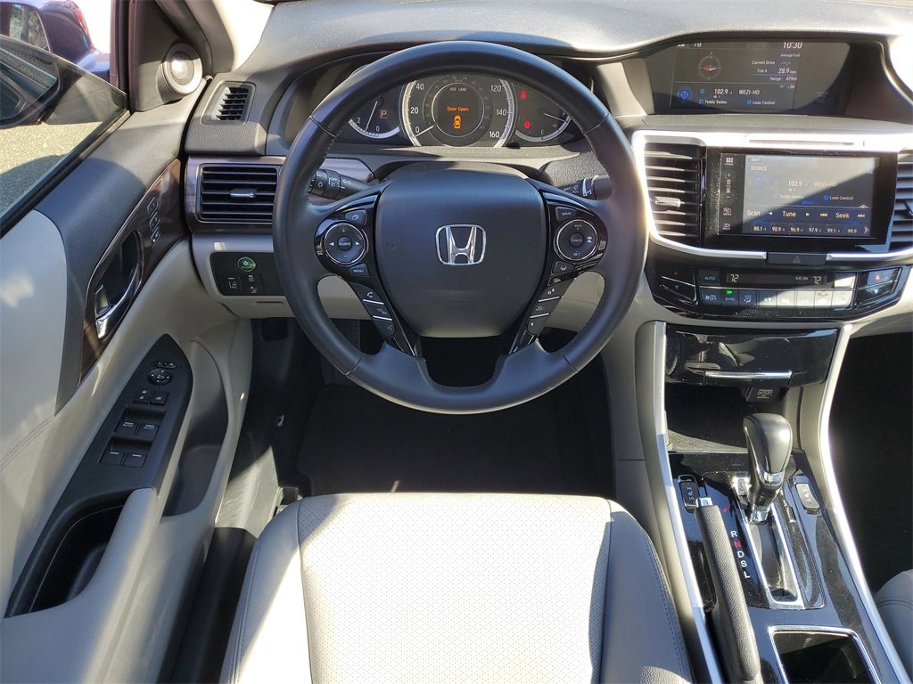 Used 2017 Honda Accord EX-L image 15