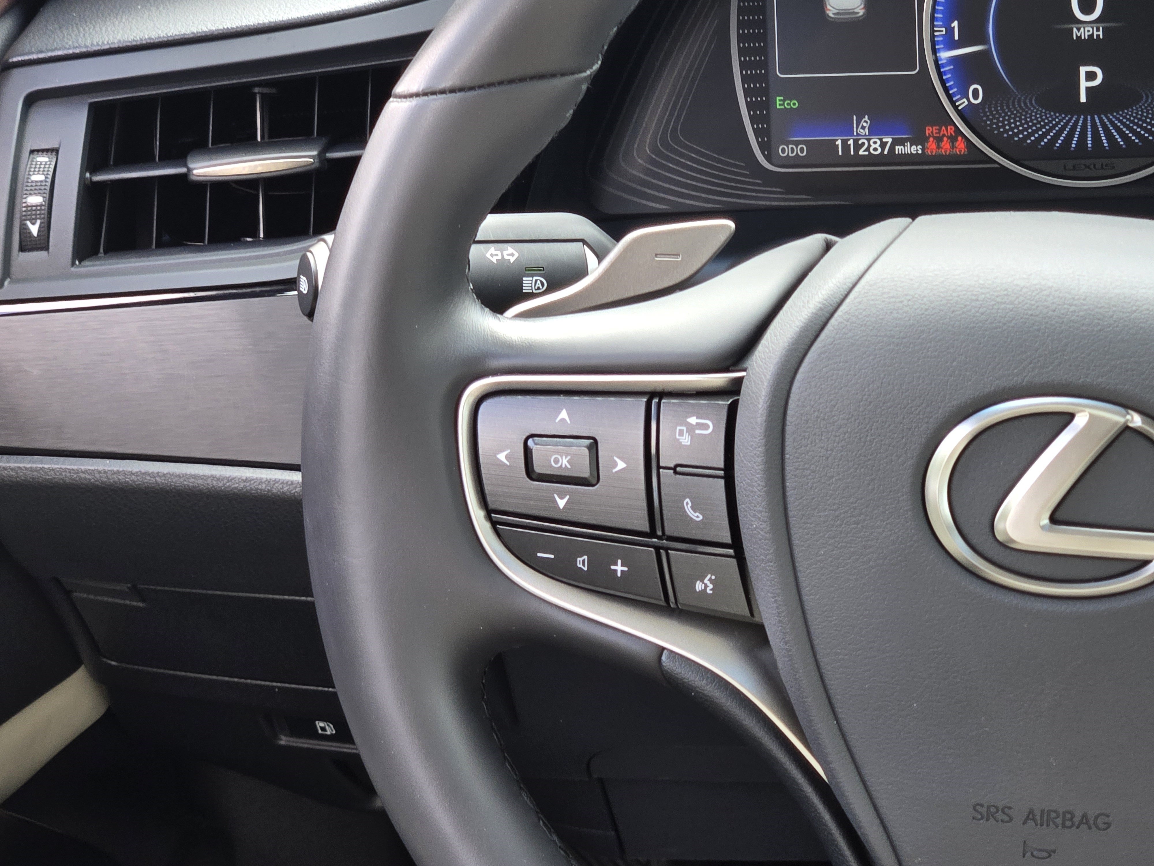 Used 2025 Lexus ES 350 w/ Premium Package FWD image 26
