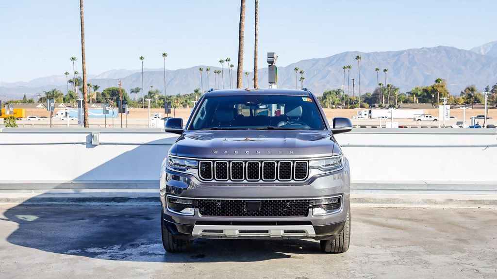 Certified 2024 Jeep Wagoneer Series II image 3