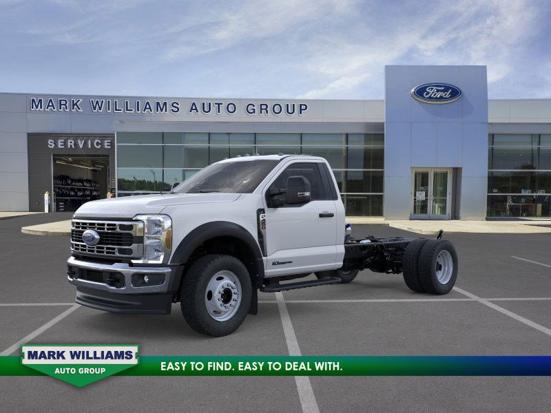 New 2025 Ford F450 XL w/ XL Chrome Package