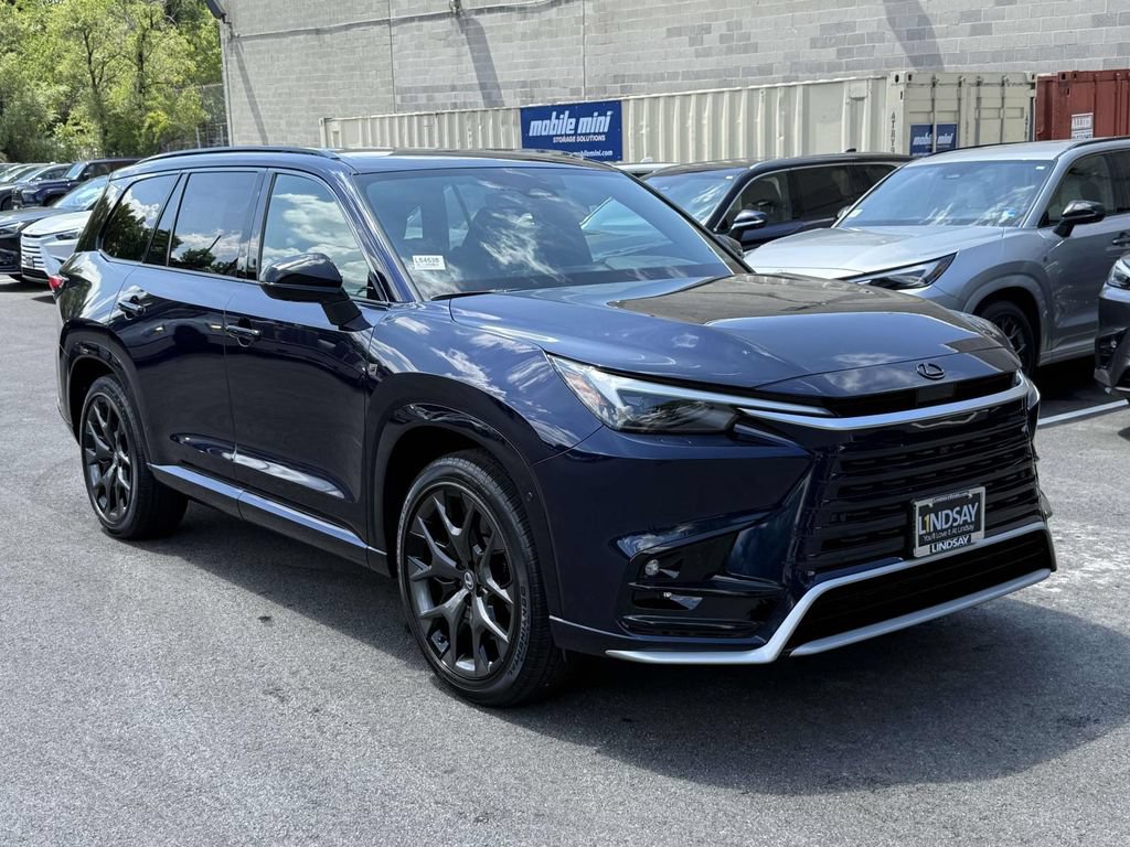 New 2026 Lexus TX 500h AWD image 8