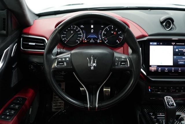 Used 2022 Maserati Ghibli Trofeo image 12