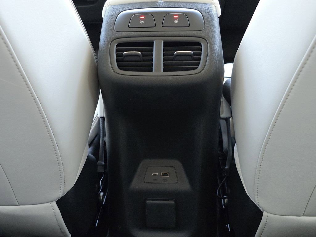 Used 2025 Buick Envision Avenir AWD/4WD image 14