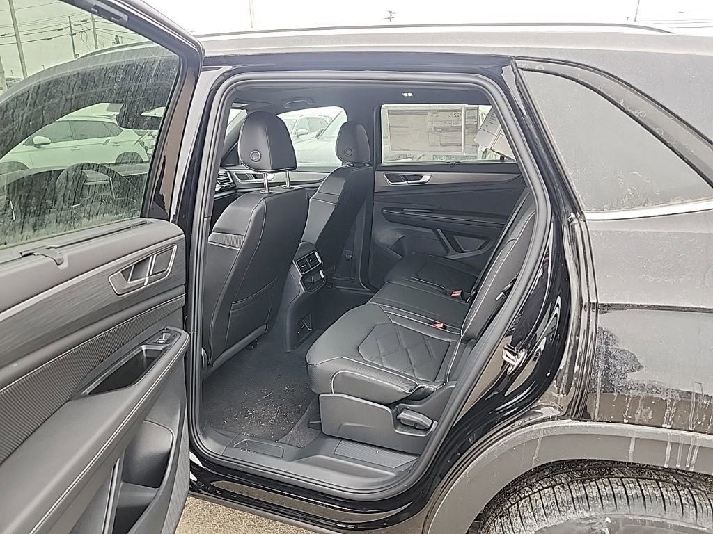New 2026 Volkswagen Atlas Cross Sport SE image 10