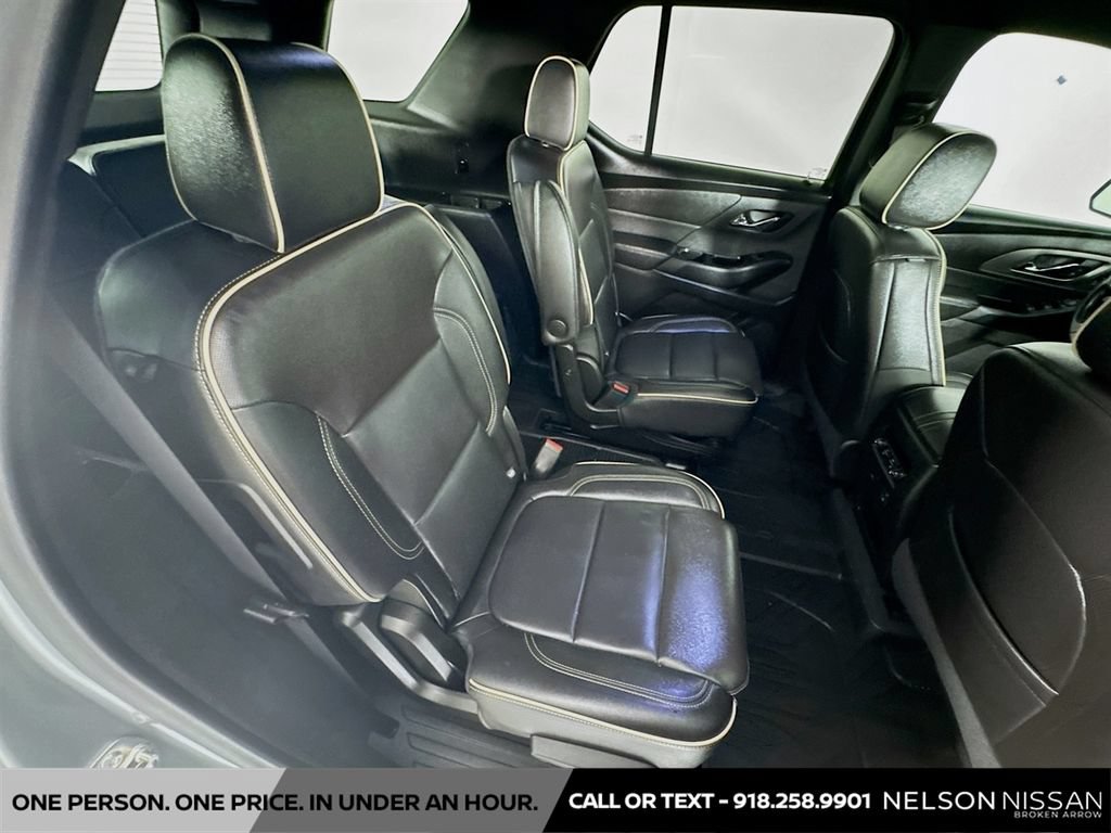 Used 2024 Chevrolet Traverse Premier w/ Redline Edition AWD/4WD image 30
