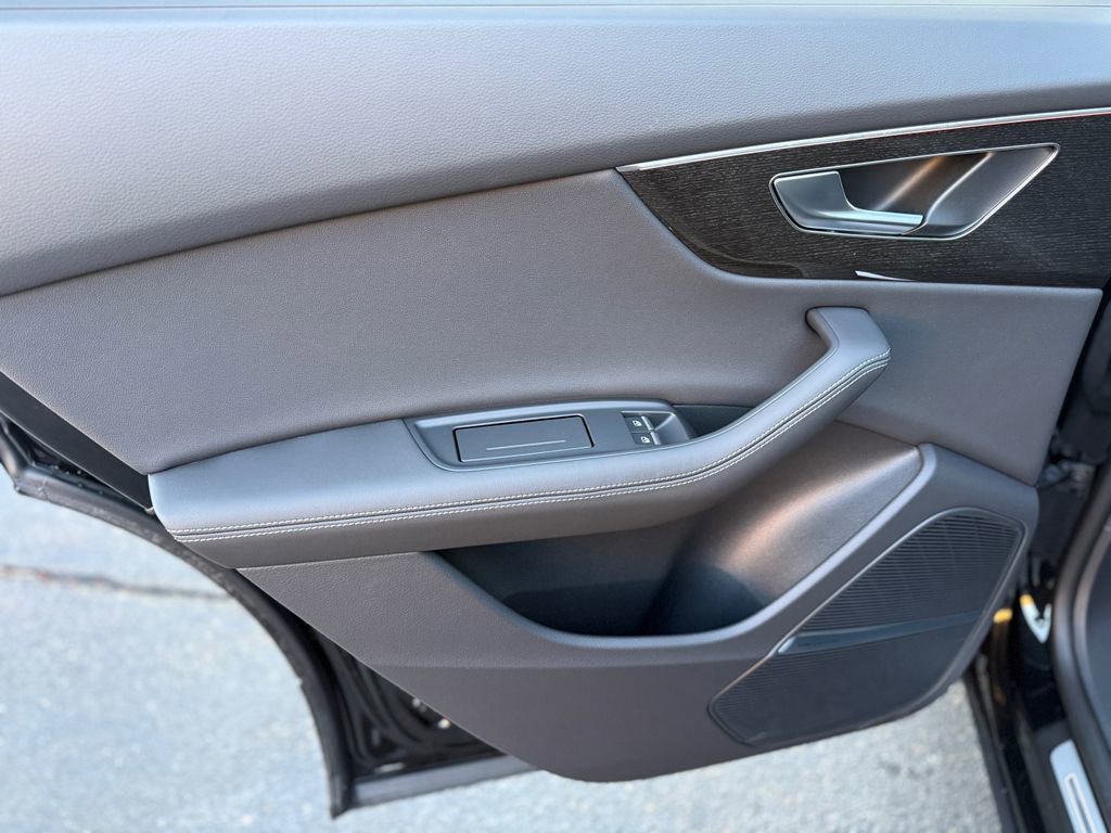 New 2026 Audi Q8 Premium Plus image 16