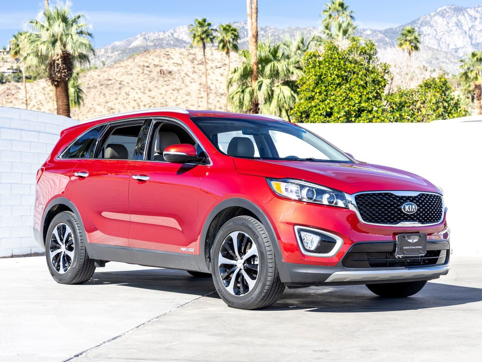 Used 2016 Kia Sorento EX image 2