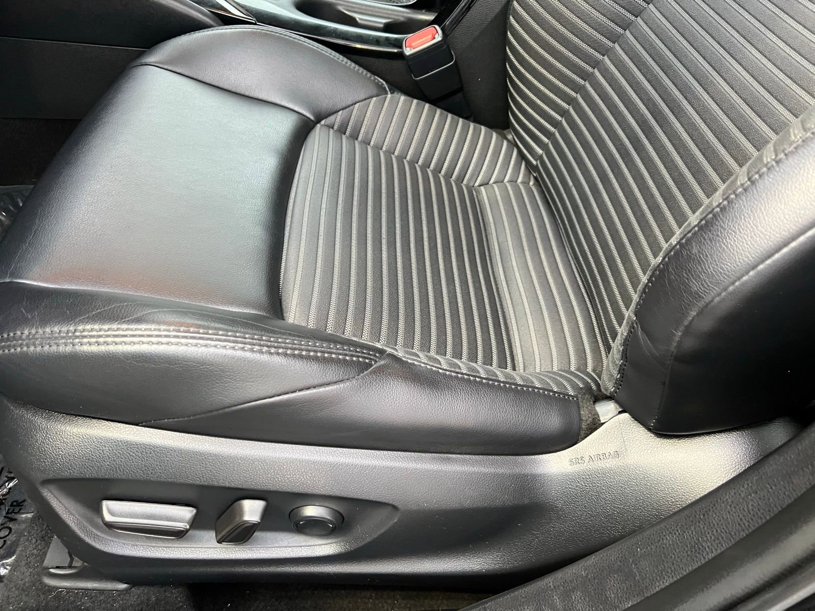 Used 2021 Toyota Corolla XSE w/ Carpet Mat Package (TMS) FWD image 12