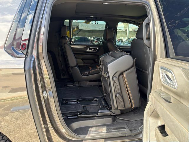 Used 2021 GMC Yukon XL AT4 w/ Technology Package AWD/4WD image 58