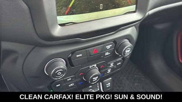 Used 2023 Jeep Renegade Trailhawk w/ Sun/Sound Group AWD/4WD image 21