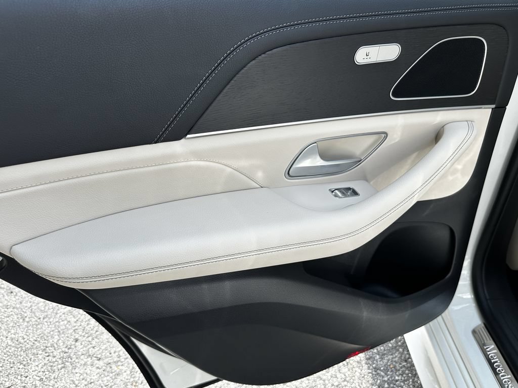 Certified 2025 Mercedes-Benz GLE 450e 4MATIC image 25