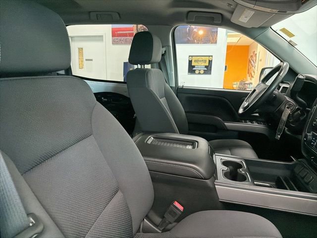 Used 2018 Chevrolet Silverado 1500 LT w/ All Star Edition AWD/4WD image 24