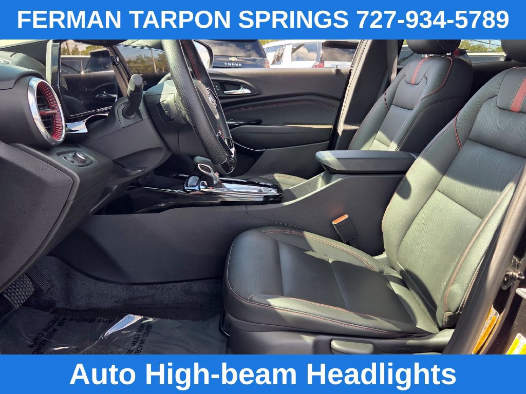 Certified 2024 Chevrolet Trax RS w/ Sunroof Package FWD image 13