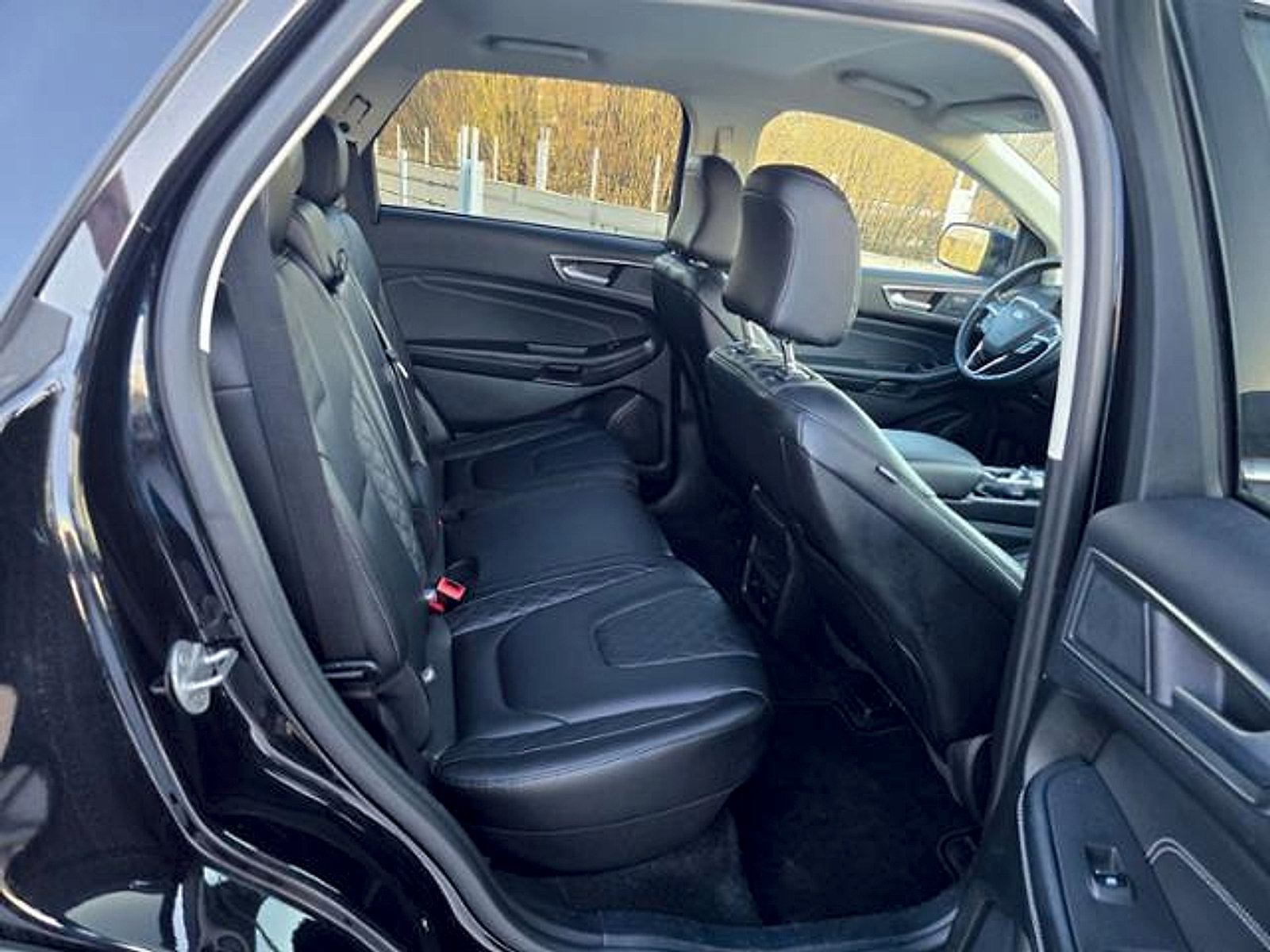 Used 2024 Ford Edge Titanium image 12