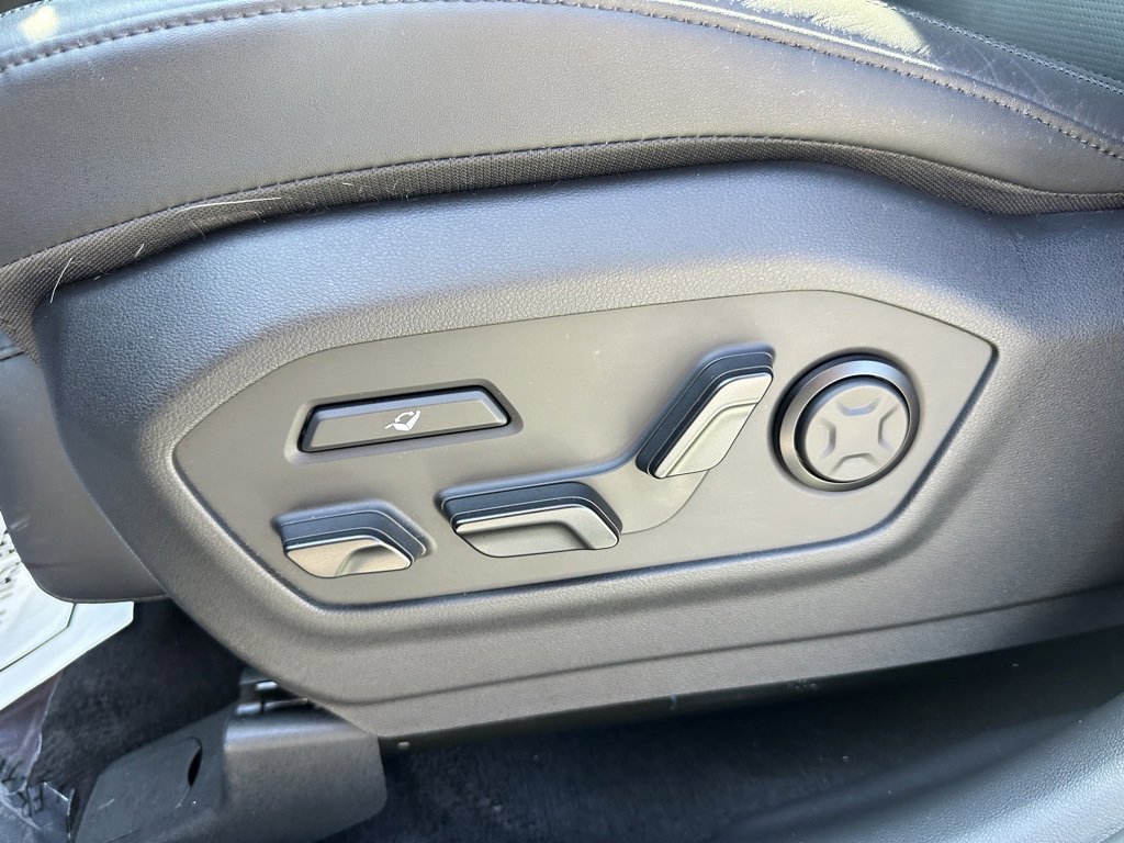 Used 2025 Hyundai Santa Fe Calligraphy image 17