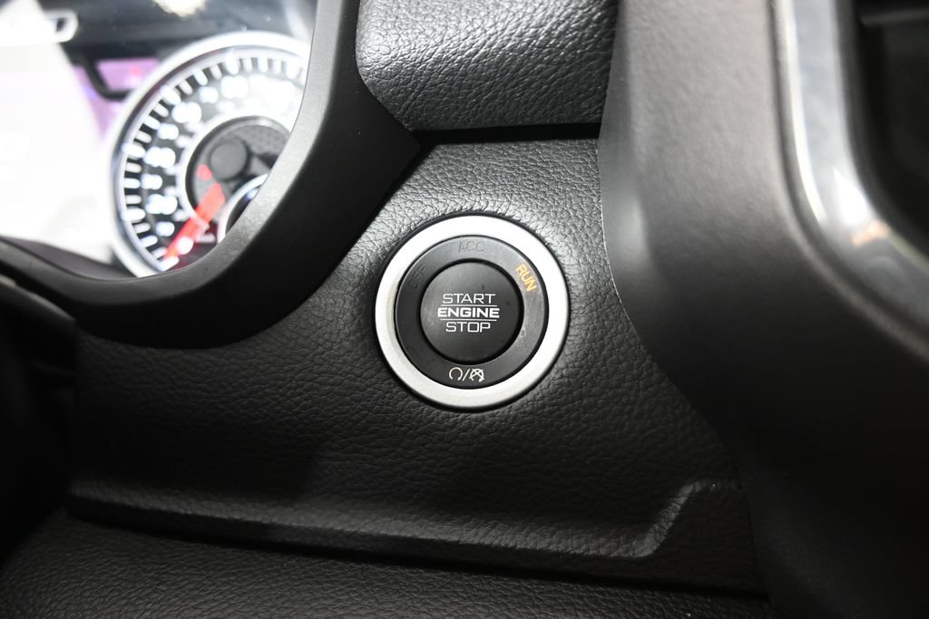 Used 2023 RAM 1500 Laramie AWD/4WD image 33