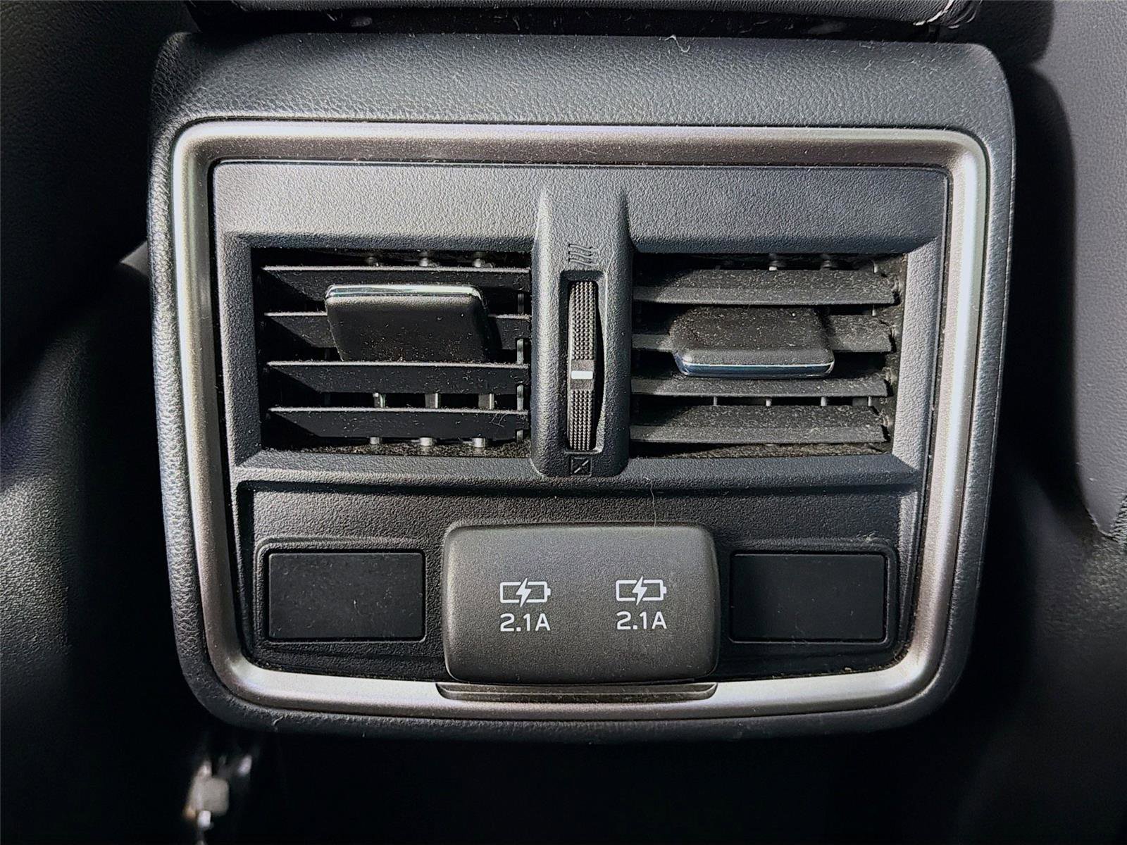 Used 2022 Subaru Forester Limited AWD/4WD image 25