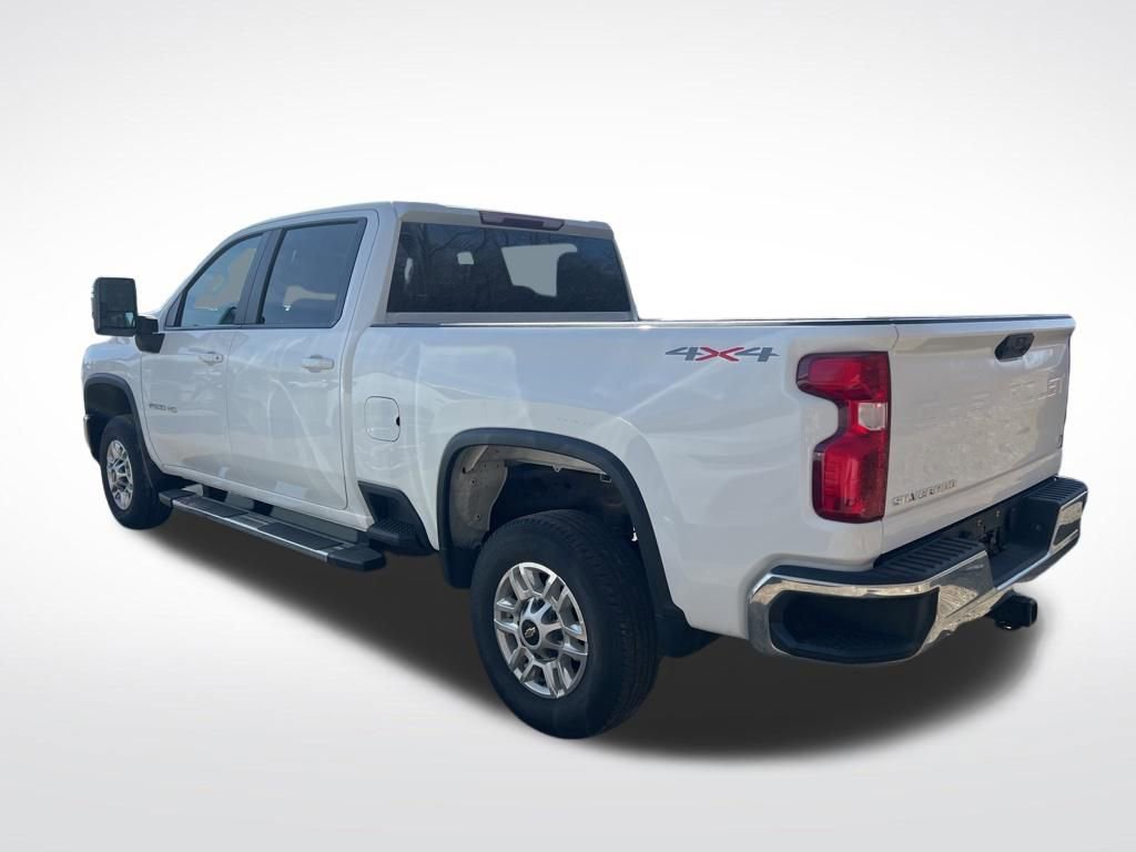 Used 2025 Chevrolet Silverado 2500 LT w/ Convenience Package image 6