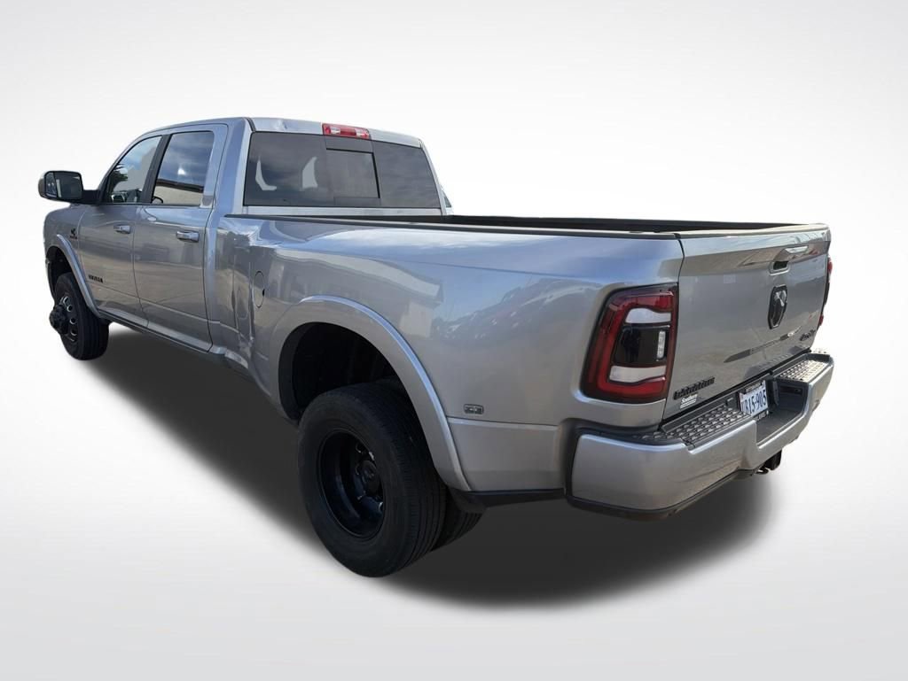 Used 2022 RAM 3500 Laramie w/ Night Edition AWD/4WD image 9