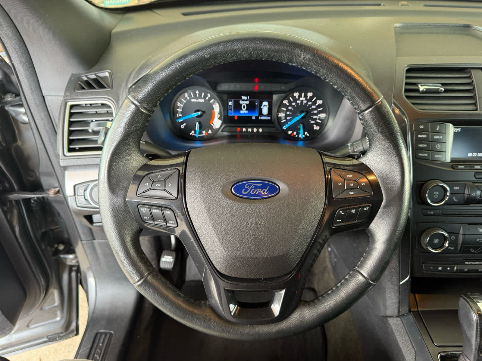 Used 2017 Ford Explorer XLT AWD/4WD image 2