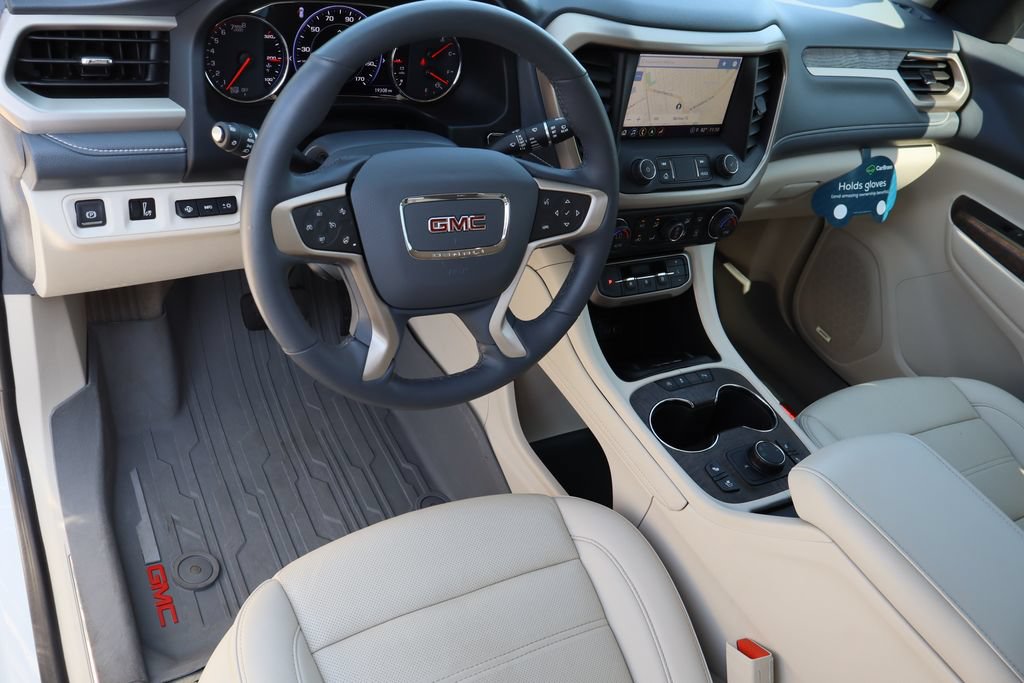 Certified 2023 GMC Acadia Denali w/ Denali Ultimate Package FWD image 11