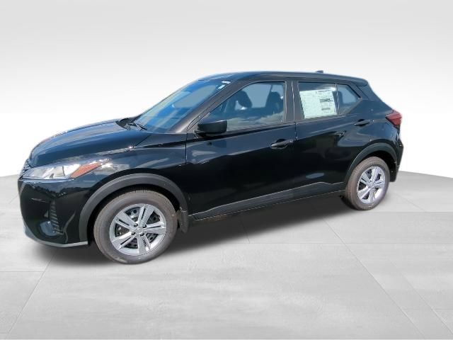 New 2025 Nissan Kicks Play S FWD image 3