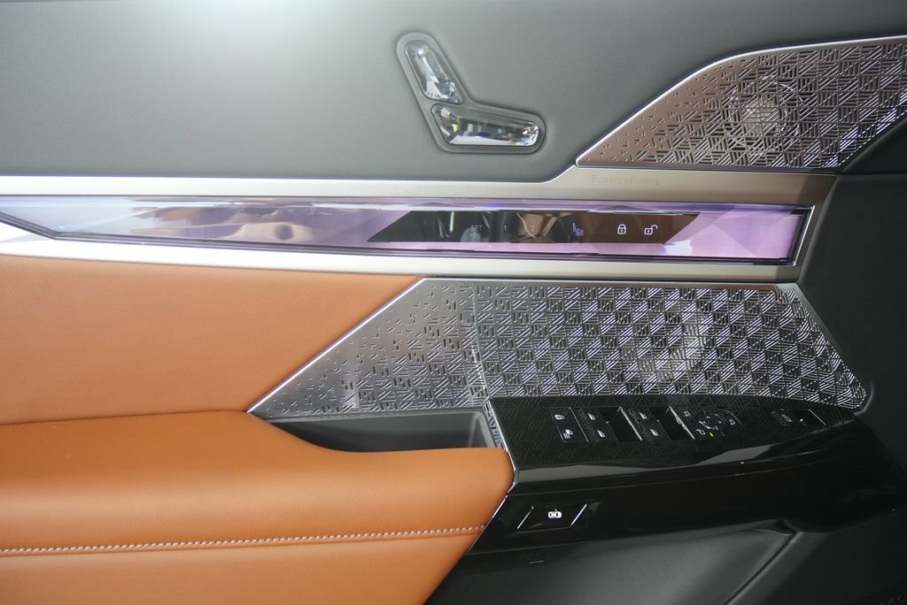 New 2026 BMW i7 eDrive50 w/ Executive Package RWD image 8