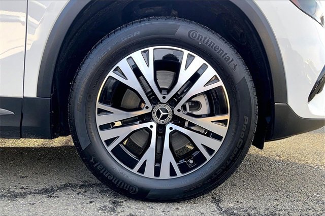 Used 2025 Mercedes-Benz GLA 250 4MATIC image 9