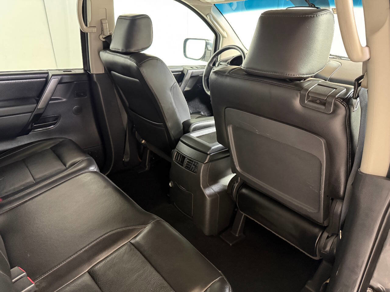 Used 2008 Nissan Titan LE AWD/4WD image 29