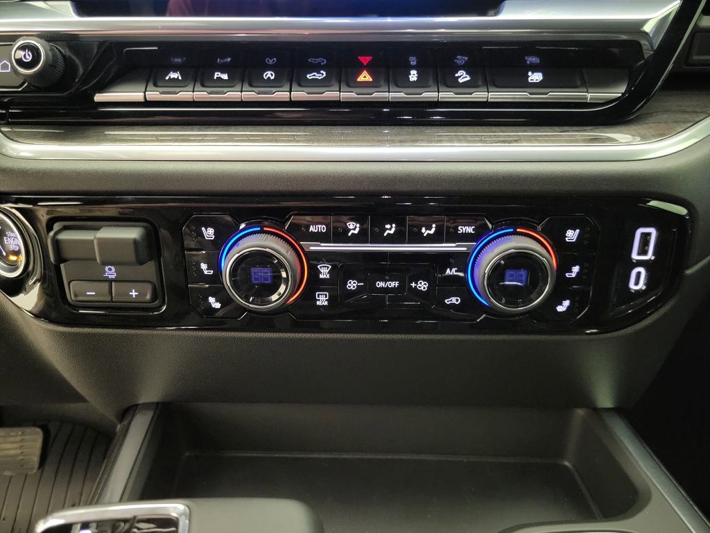 Used 2025 Chevrolet Silverado 1500 LTZ image 9
