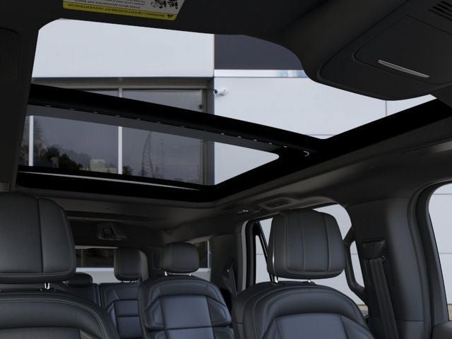 New 2025 Lincoln Navigator Reserve w/ Jet Appearance Package AWD/4WD image 22